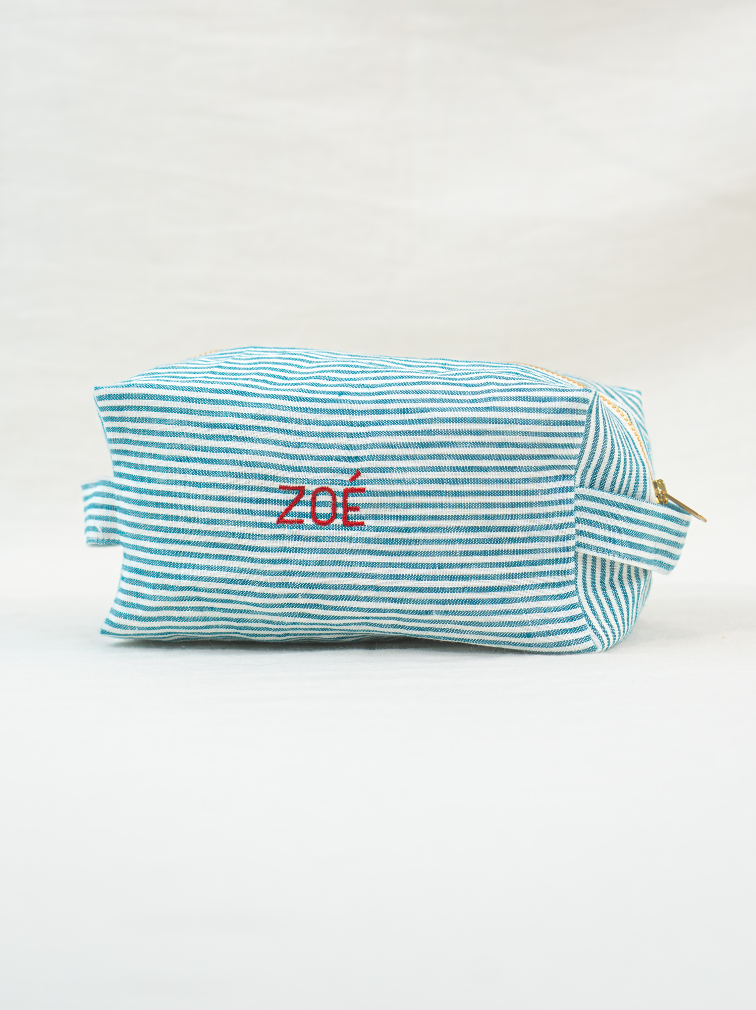 019-cap-trousse-301024-A7409776-nahen